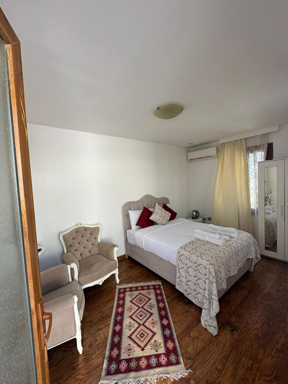 Lord'S Residence Boutique Hotel Kyrenia  Exterior photo