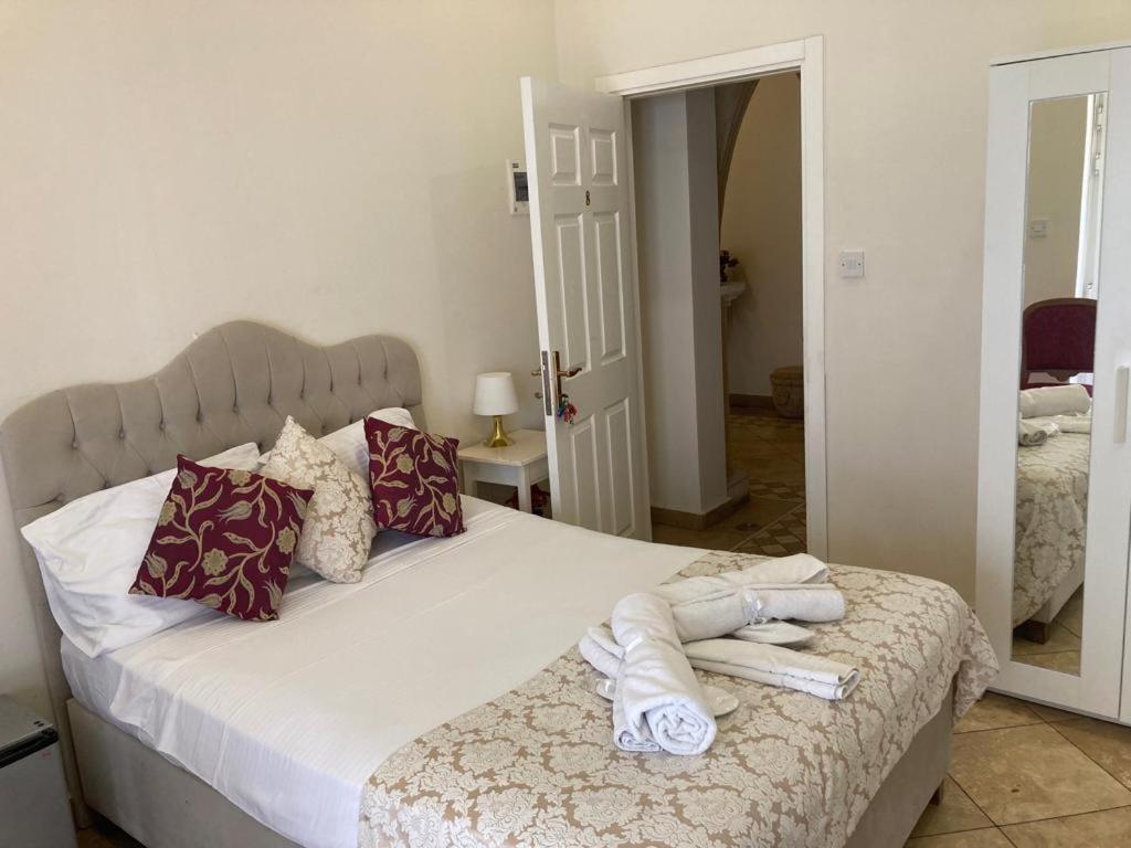 Lord'S Residence Boutique Hotel Kyrenia  Exterior photo