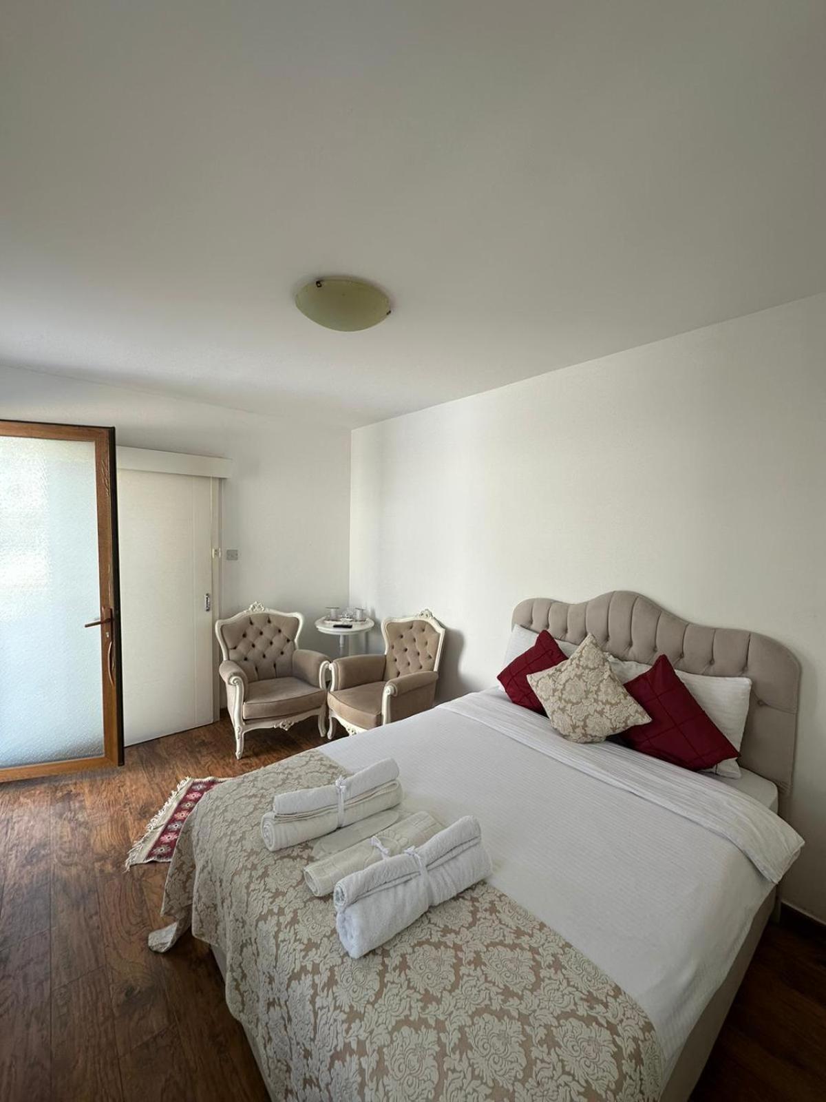 Lord'S Residence Boutique Hotel Kyrenia  Exterior photo