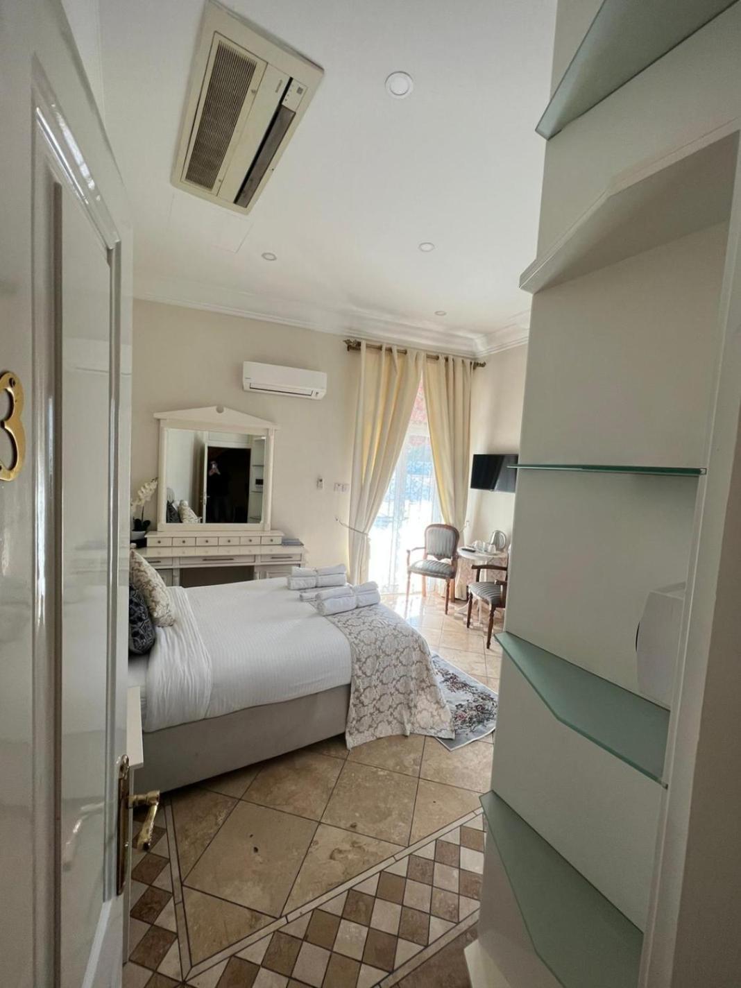 Lord'S Residence Boutique Hotel Kyrenia  Exterior photo
