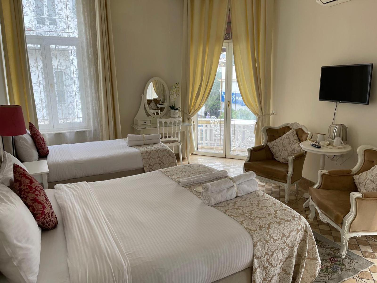 Lord'S Residence Boutique Hotel Kyrenia  Exterior photo